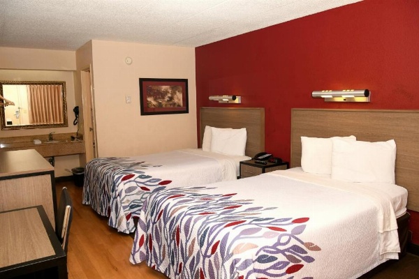 Red Roof Inn Richmond South image 19